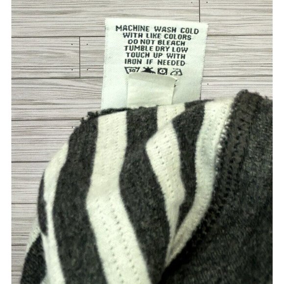 Kate Lord Women's Gray 1/4 Zip Long-Sleeve Pullover Workout SzSmall Black Dog - Picture 3 of 7